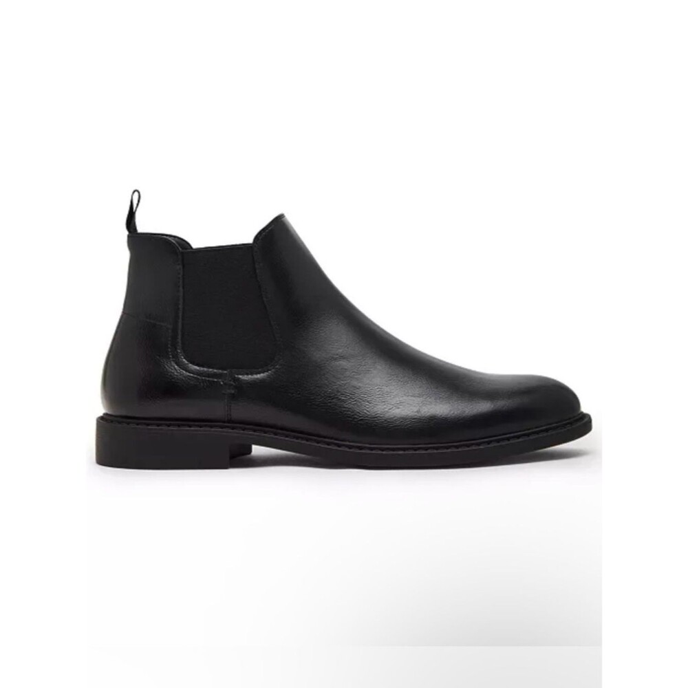 Steve Madden Classic Black Leather Chelsea Boot - Men